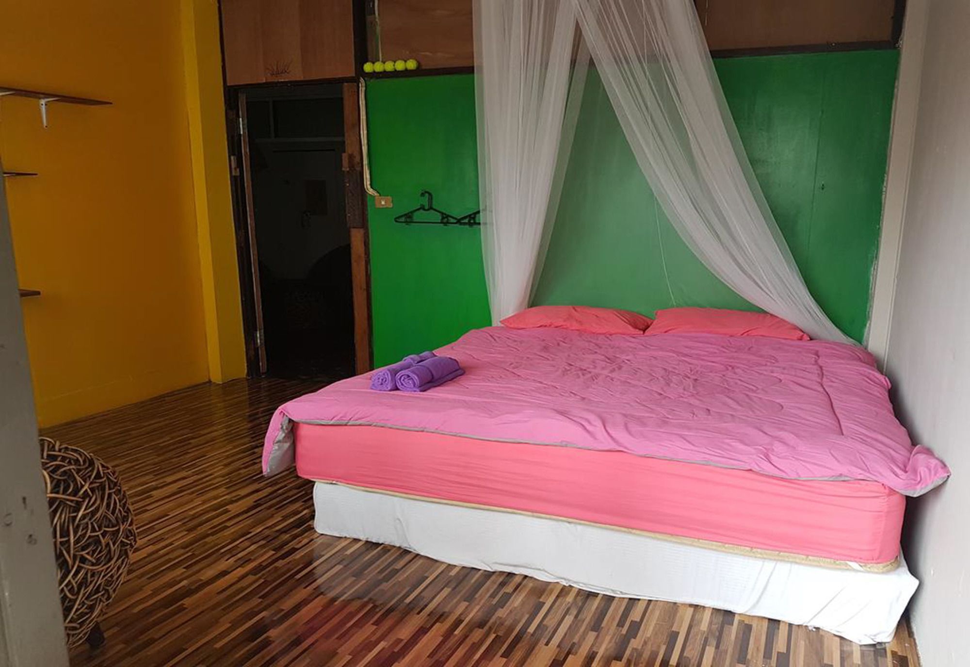 Bar 184 Party Hostel (Adults Only) Chiang Rai Exterior foto